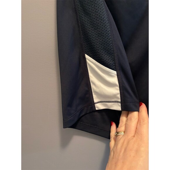 Reebok Men's Athletic Shorts Size L Navy Blue Mesh Side Panels - Picture 4 of 7